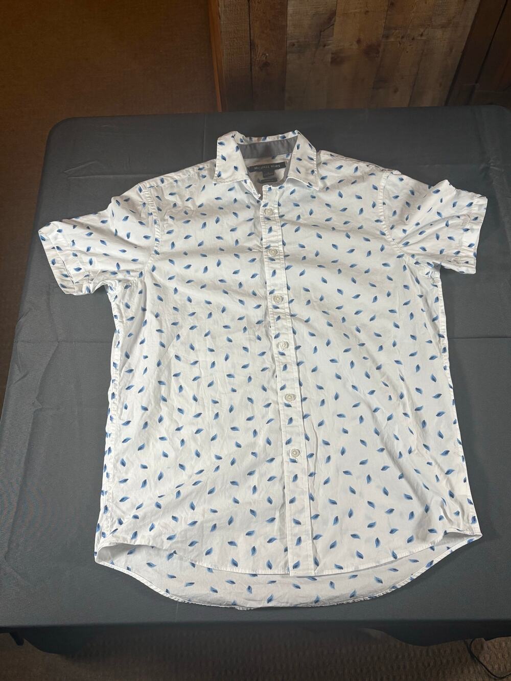 Michael Kors Men’s Classic Fit Short Sleeve Button Up Shirt White Blue Print